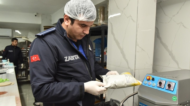 Kepez'de Ramazan öncesi tatlı üretim ve satışı denetimi