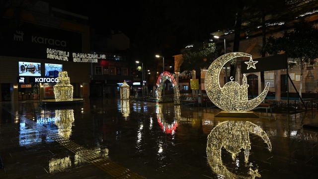Isparta'da iftar sofraları İstiklal Otopark'ta kurulacak