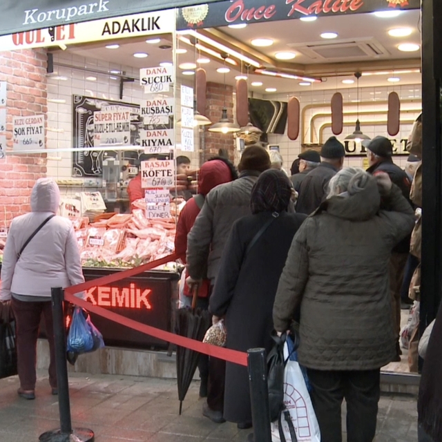 Bursa'da Ramazan öncesi çarşı ve pazarlar yoğunlaştı