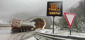 Bolu Dağı'nda kar yağışı etkili oldu