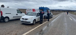 Uşak'ta düzensiz göçle mücadelede 351 göçmen ve 114 araç denetlendi