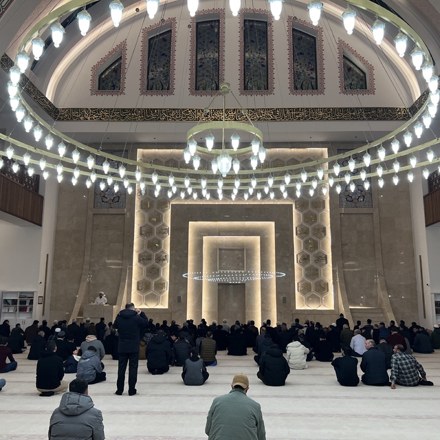 Kars'ta Ramazan'ın ilk teravih namazı kılındı