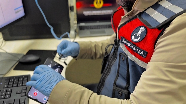 Yalova merkezli 6 ilde nitelikli dolandırıcılık operasyonunda 9 zanlı tutuklandı