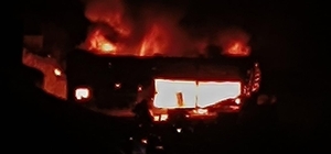 Zeytin ve fıstık işleme fabrikasında korkutan yangın
Depo olarak kullanılan...