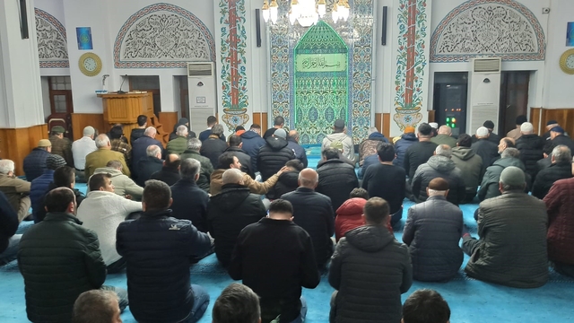 Devrek'te ilk Teravih namazı idrak edildi