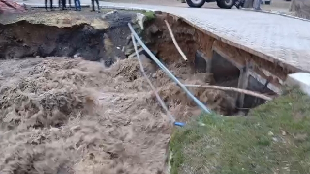 Yozgat'ta aşırı yağış sele neden oldu