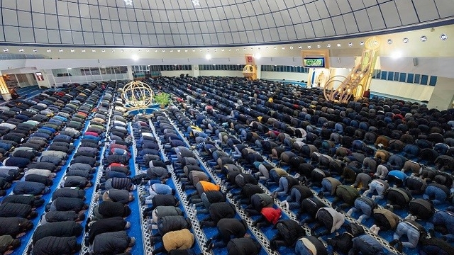 Erzincan'da Ramazan'ın ilk teravihinde camiler doldu