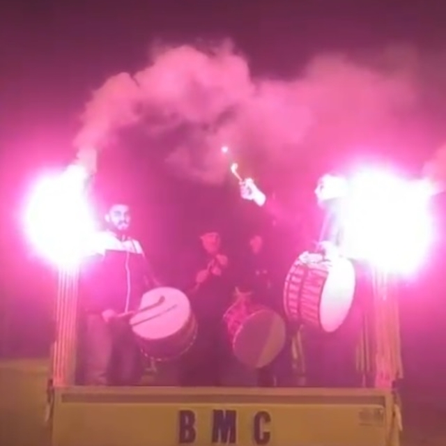 Ramazan davulcularından marşlı, meşaleli ilk sahur mesaisi