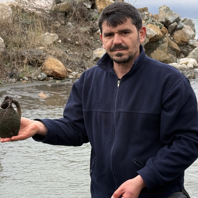 İznik Gölü'nde balıkçıların ağına küp takıldı
Bursa'da kuraklık tarihi değe...