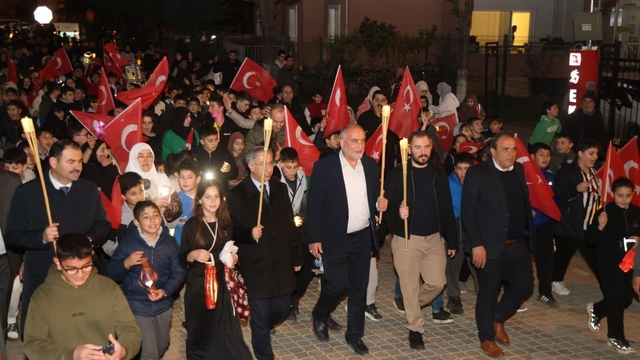 Canik'te Ramazan'ın gelişi fener alayıyla karşılandı