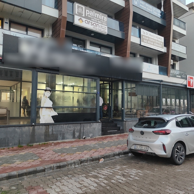 Kuşadası'nda 'güzellik merkezi' operasyonu
Yetkisiz ve sahte unvan ile çalı...