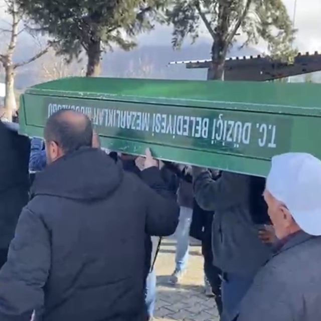 Osmaniye'de eski eşi tarafından öldürülen 2 çocuk annesi kadın toprağa veri...