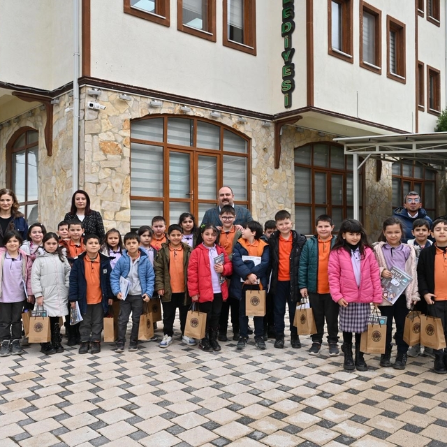 İnönü'de 'Yerel Yönetimleri Tanıyoruz' dersi belediyede işlendi