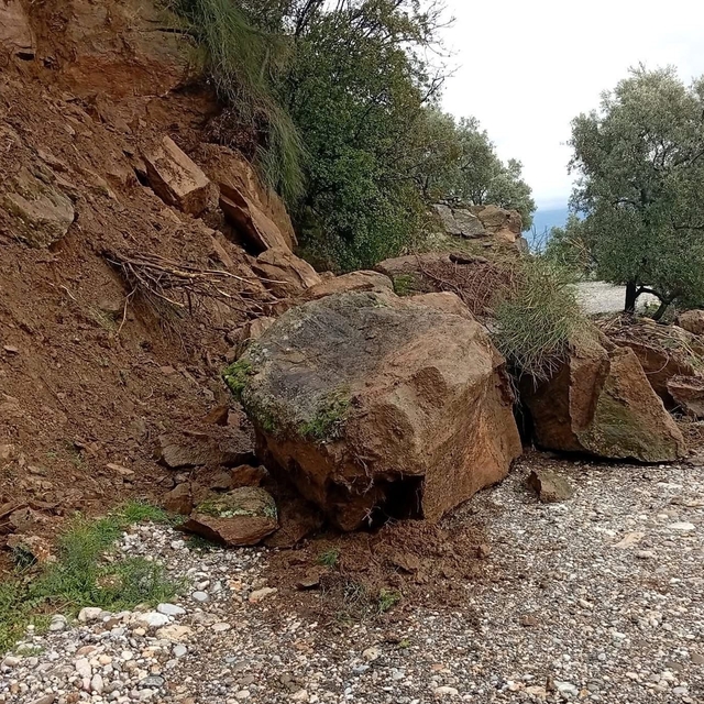Bozdoğan Belediyesi, yağış sonrasında sahada