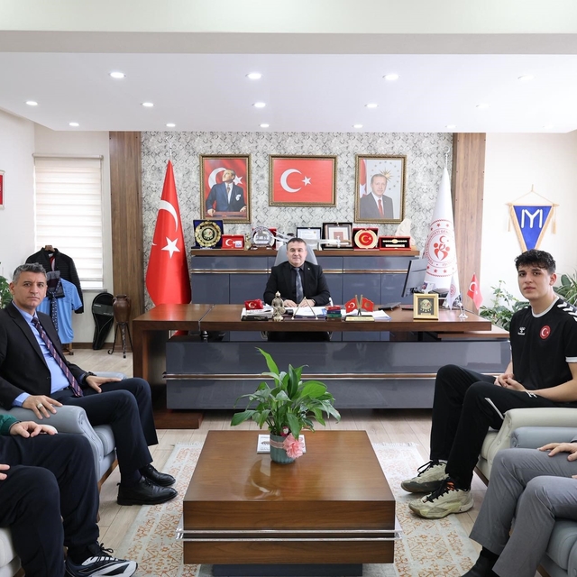 Bilecikli hentbolcu Emirhan Çiftçi U18 Milli Takımı'na seçildi