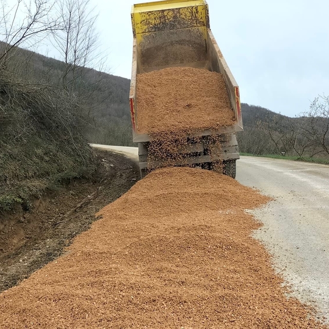 Köylerde v kanal çalışmaları sürüyor