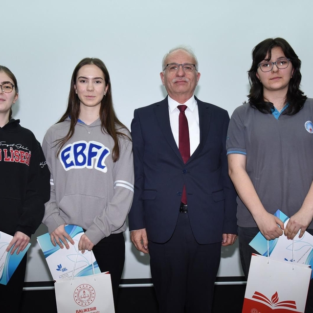 Türk Destanları Balıkesir'de sahnede buluştu