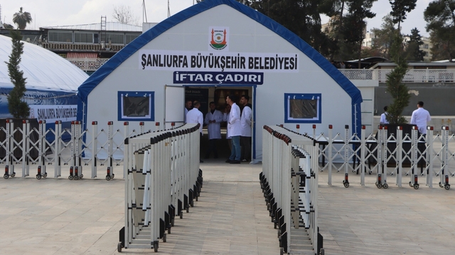 Şanlıurfa'da binlerce kişi iftarda buluşuyor