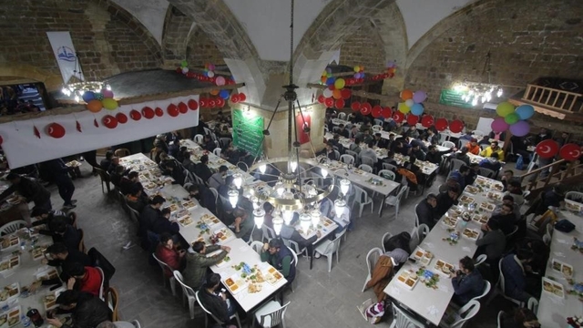 Bayburt'ta geleneksel iftar sofrası tarihi Taşhan'da kuruluyor