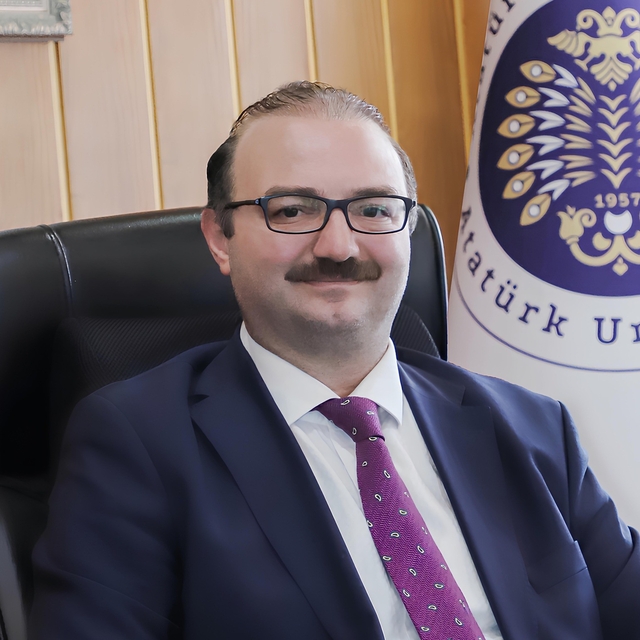 Rektör Hacımüftüoğlu'ndan Ramazan Ayı kutlama mesajı