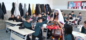 Ortaokul öğrencilerinden Ramazan ayında anlamlı etkinlik