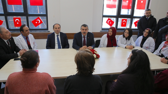 Milli Eğitim Bakanı Tekin, Erzurum'da öğretmenlerle buluşmasında konuştu: