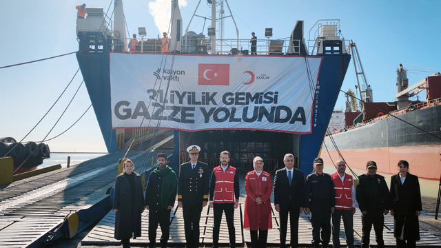 En büyük iyilik gemisi, Gazze'ye uğurlandı