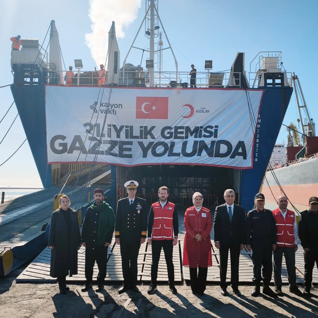 En büyük iyilik gemisi, Gazze'ye uğurlandı