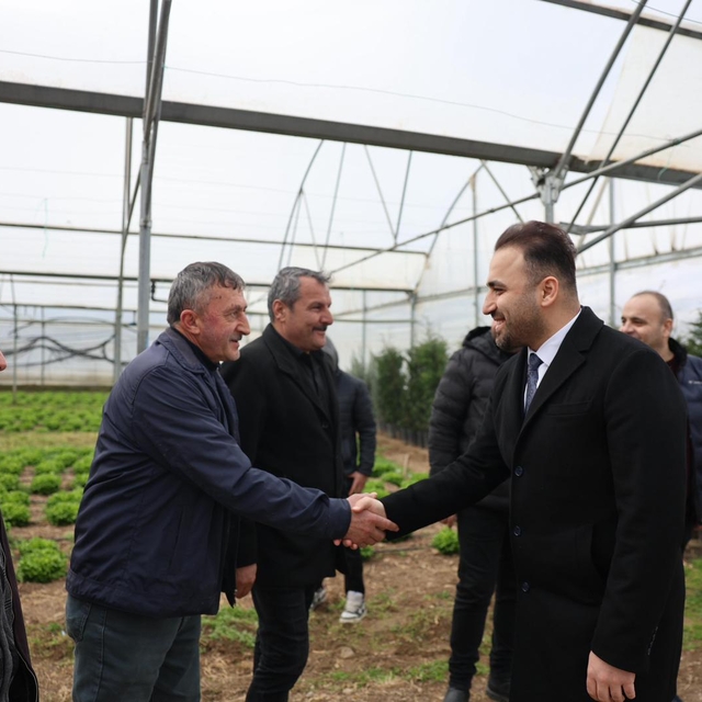 Samsun'da 12 bin 500 meyve fidanı üreticiyle buluşturuldu