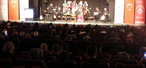 Çocuklardan duygu dolu türkü konseri