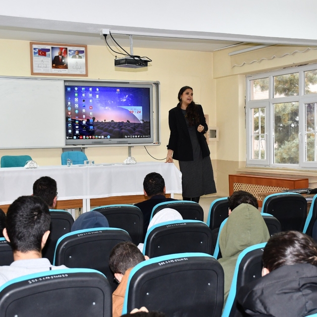 Gülnar'da "Seminer ve Deneme Sınavı" projesi başlatıldı