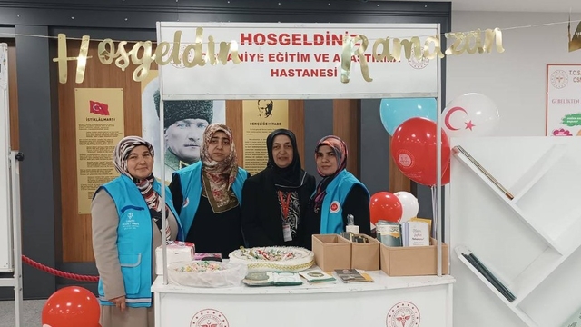 Osmaniye Eğitim ve Araştırma Hastanesi'nde ramazan dolayısıyla stant açıldı