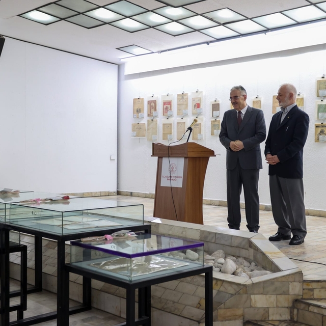 Mustafa Kara'nın 60 yıllık koleksiyonundan oluşan "Osmanlıca Dergi ve Gazet...