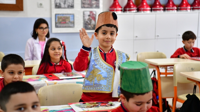 İlkokul öğrencileri Ramazan'ı manilerle karşıladı