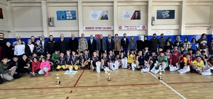 Korkut'ta düzenlenen okullar arası futsal turnuvası sona erdi