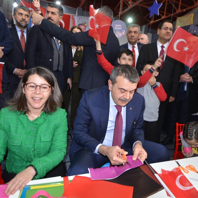 Bakan Tekin, Erzurum'da 12 derslikli okulun açılışını yaptı (2)