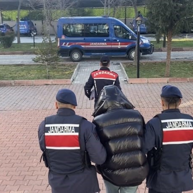 Jandarmadan uyuşturucu tacirine baskın: 1 tutuklama