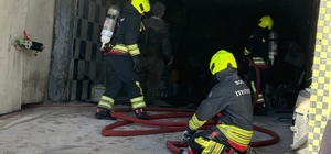 Bolu'da oto kuaför dükkanında çıkan yangın paniğe neden oldu