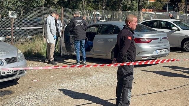 Antalya'da nöbetten çıkan anestezi teknikeri otomobilinde ölü bulundu