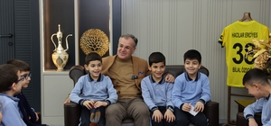 Minik öğrencilerden Başkan Özdoğan'a ziyaret