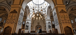 Ulu Cami, teravihlere hazır