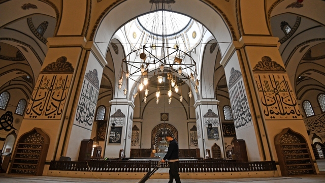 Ulu Cami, teravihlere hazır