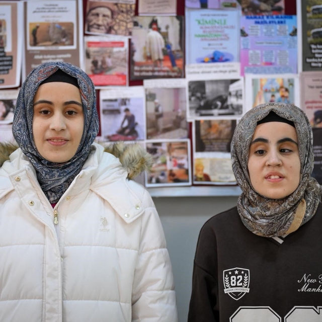 Malatya'da görme engelli iki kardeşin YKS azmi ilham veriyor