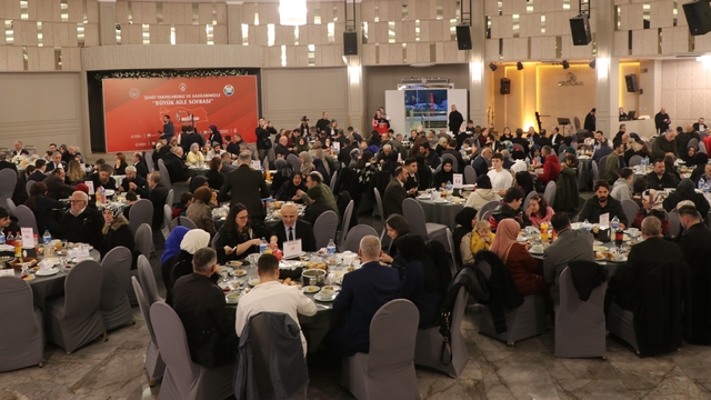 Rize'de "Şehit yakınları ve gazilerle büyük aile sofrası" iftar programı düzenlendi