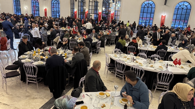 Kahramanmaraş ve Kilis'te ilk iftar şehit yakınları ve gazilerle yapıldı