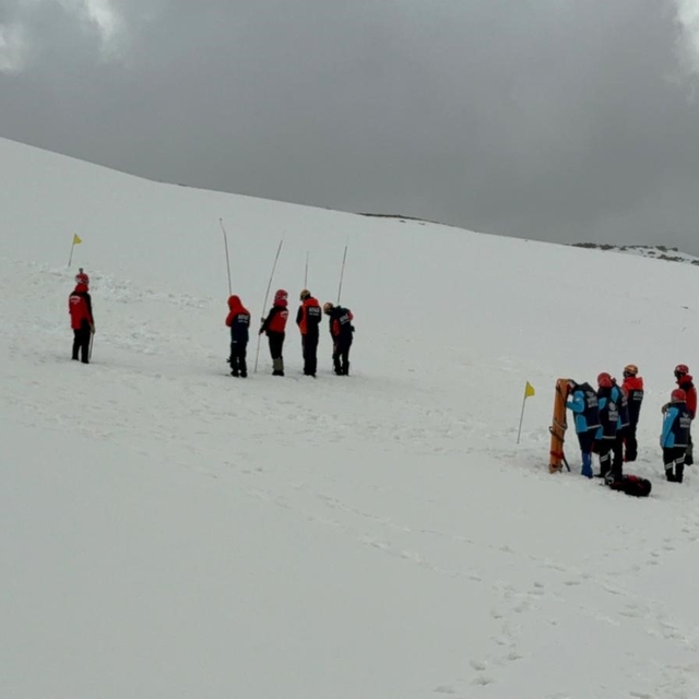 Niğde'de çığ tatbikatı gerçekleştirildi