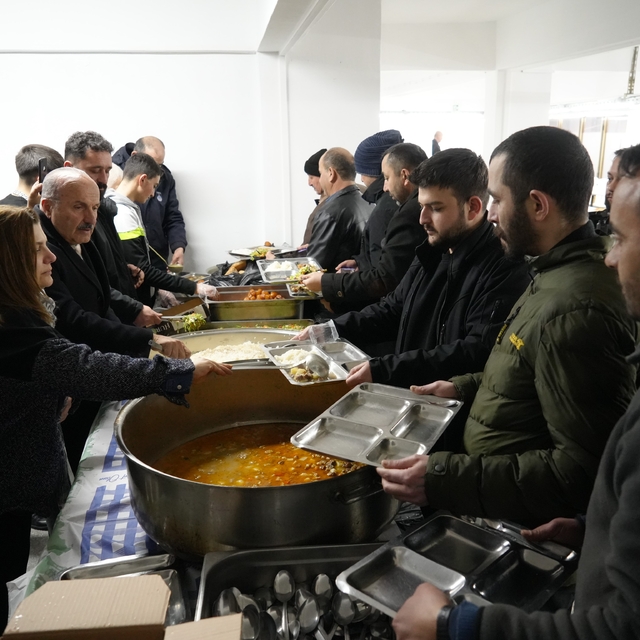 Taşköprü'de yüzlerce kişi iftar sofrasında buluştu