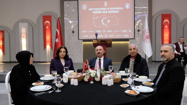 Çorum Valisi Çalgan şehit aileleri ve gazilerle iftarda buluştu