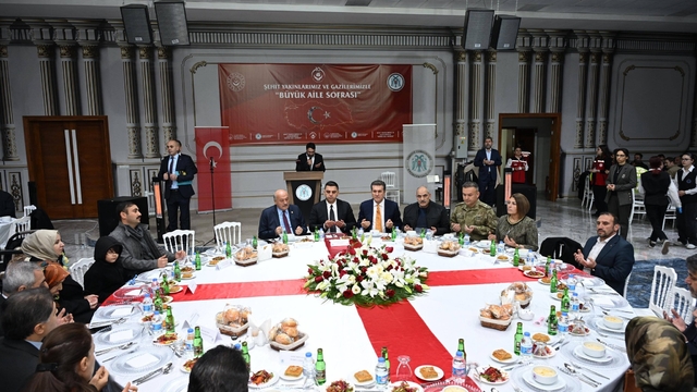 Erzincan'da şehit aileleri ve gaziler iftarda buluştu