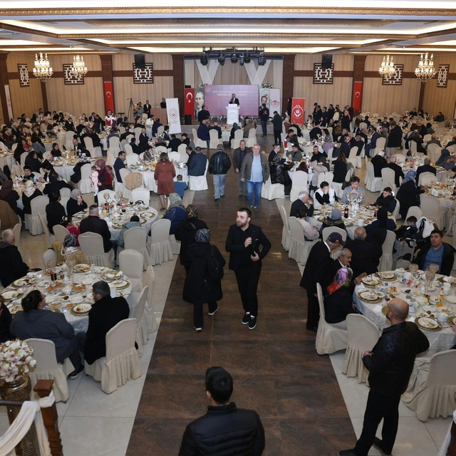 Düzce'de gaziler ve şehit yakınları iftar sofrasında buluştu